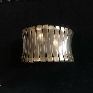 Bronze look fashion bracelet